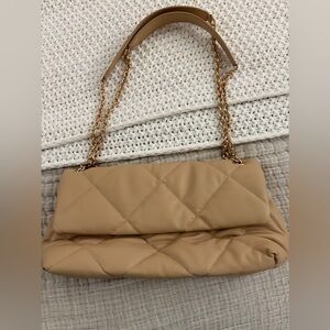H&M Quilted Shoulder Bag in Camel Tan with Gold Chain